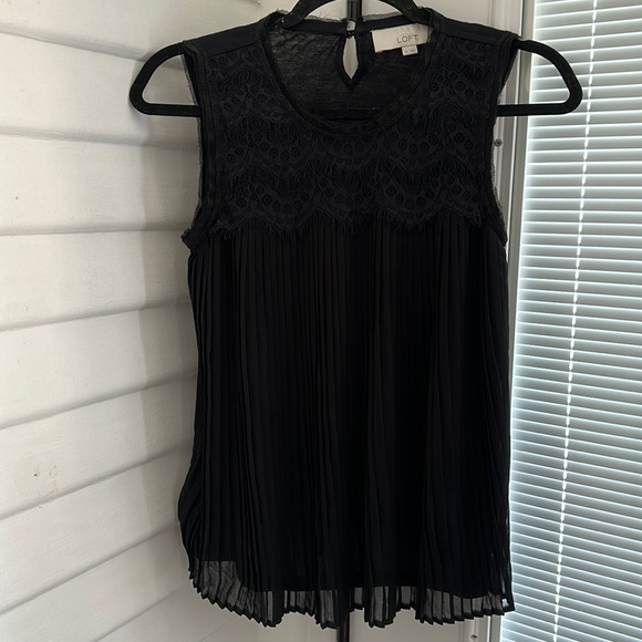 Ann Taylor LOFT Pleated Black Lace Top - Picture 1 of 6